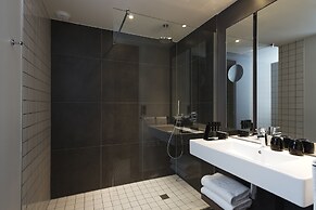 Melia Paris La Defense