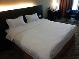Eminent Hotel