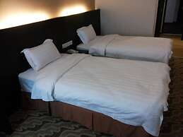 Eminent Hotel