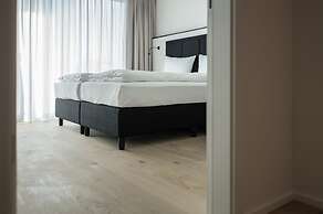 SUYTES Business Studios