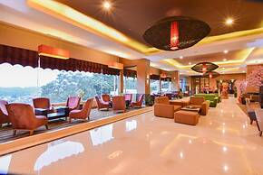 Grand Rocky Hotel