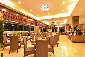 Grand Rocky Hotel