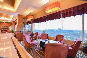 Grand Rocky Hotel