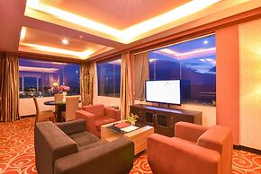 Grand Rocky Hotel