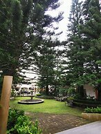 Tagaytay Country Hotel