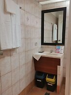 Tagaytay Country Hotel