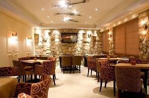 9 Queens Spa Hotel