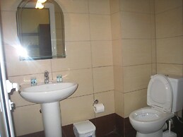 9 Queens Spa Hotel