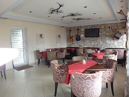 9 Queens Spa Hotel