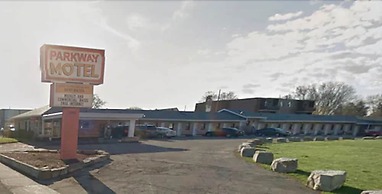 Parkway Motel