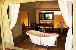 Mara Ngenche Safari Camp