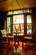 Ruen Kanok Thai House