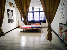 The Overstay Art Hostel