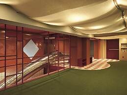 Red Dot Hotel