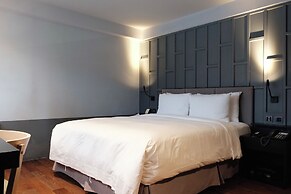 Red Dot Hotel