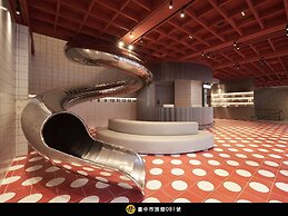 Red Dot Hotel