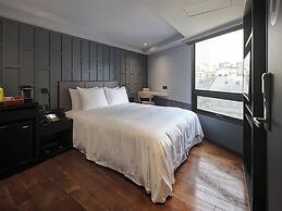 Red Dot Hotel