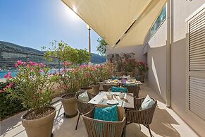 Adoral Boutique Hotel