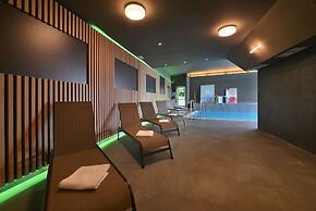 Maximilian Lifestyle Resort