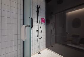 Moxy Chongqing