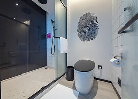 Moxy Chongqing