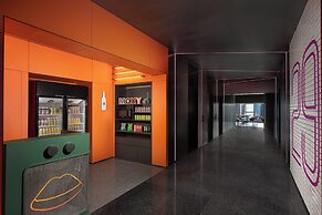 Moxy Chongqing