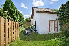 Chateau Loucen Garden Retreat