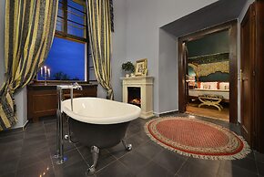 Chateau Loucen Garden Retreat
