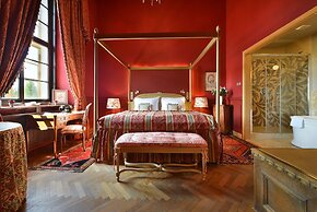 Chateau Loucen Garden Retreat