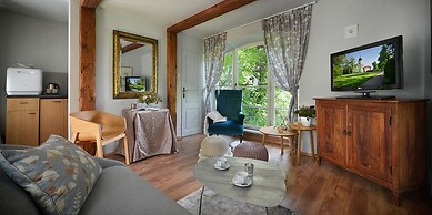 Chateau Loucen Garden Retreat