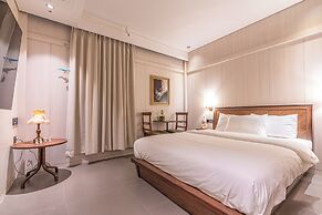 Le Mong Hotel