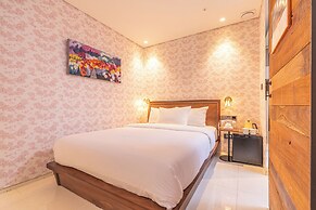 Le Mong Hotel