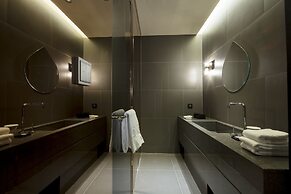 Le Mong Hotel