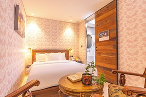Le Mong Hotel