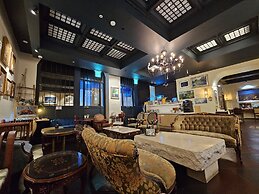 Le Mong Hotel