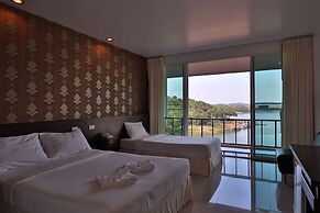 Raya Buri Resort