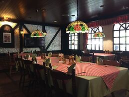 Stable Lodge