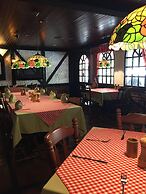 Stable Lodge