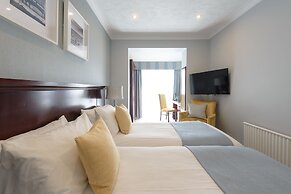 The Connaught Lodge