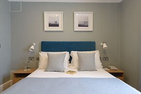 The Connaught Lodge