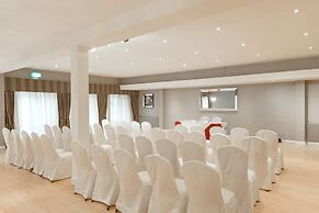 The Connaught Lodge