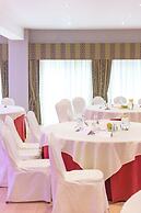 The Connaught Lodge