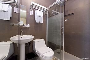 Eloisa Royal Suites