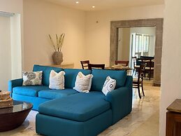 Tres Vidas Acapulco Suites