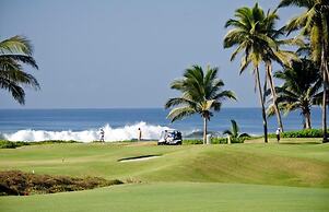 Tres Vidas Acapulco Suites