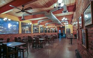 Grizz Hotel