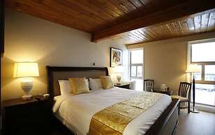 Grizz Hotel