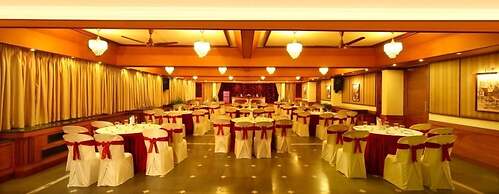 Riviera Suites