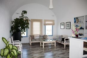 Apanemo Hotel