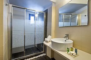 Apanemo Hotel